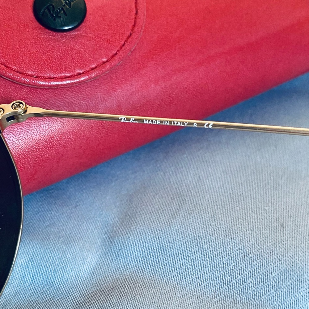 Exclusive Rayban’s Aviator
